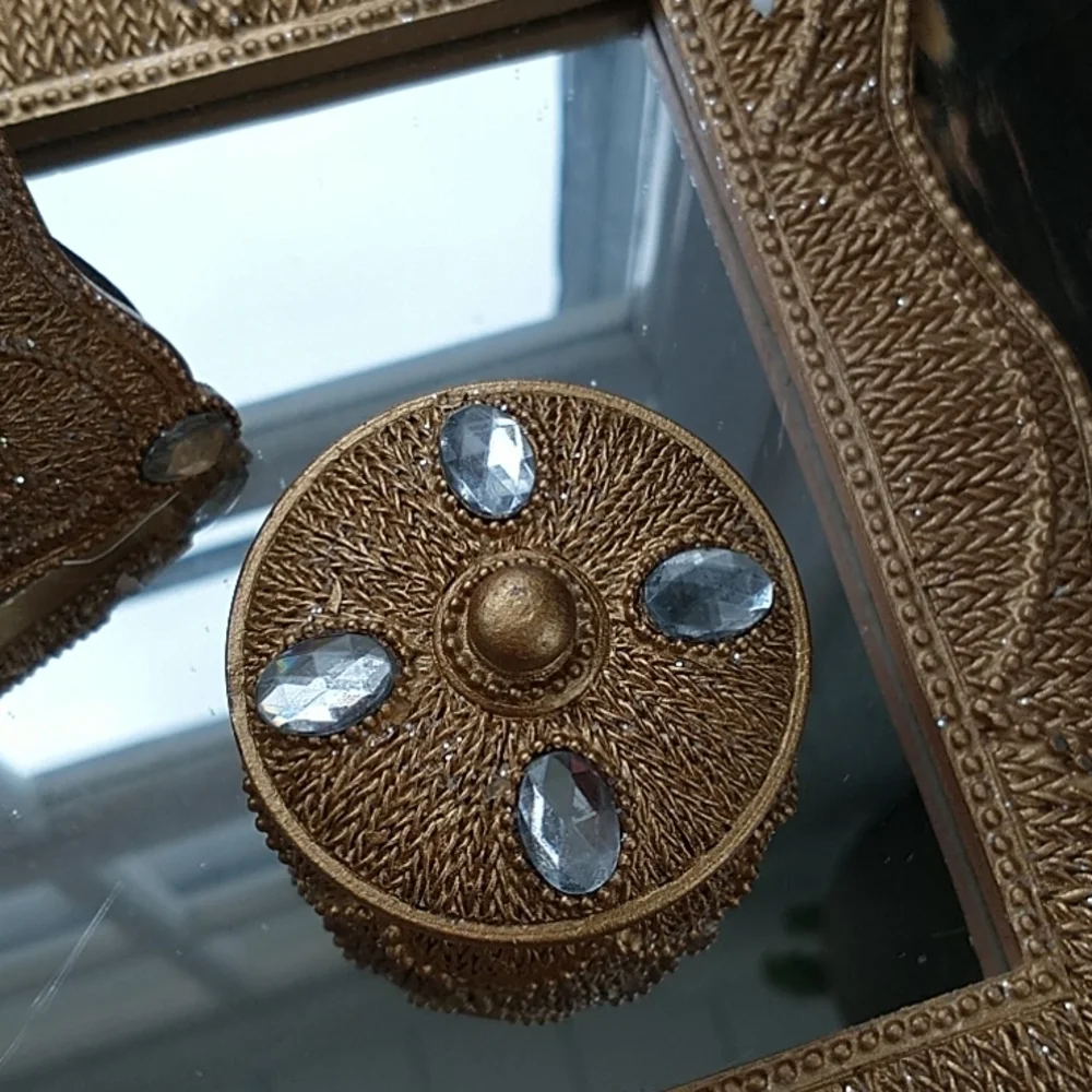 Allure Gold 3 Piece Vanity Set NWOT Mirrored Tray, Frame, Round Trinket Box